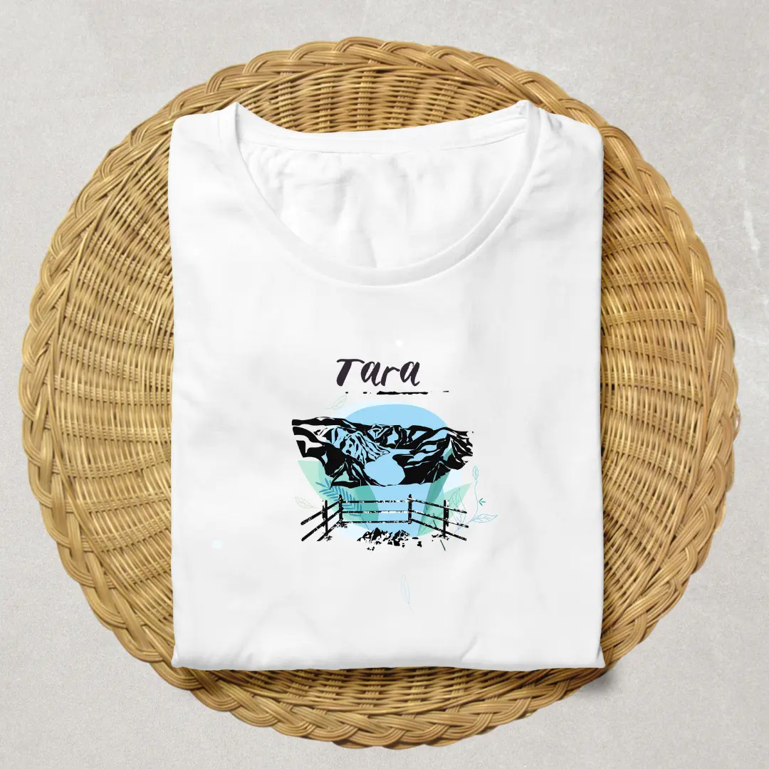 Black and White Minimalist T-Shirt Illustration